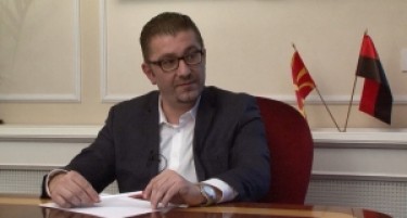 Мицкоски: Не знам од каде излезе Охридскиот рамковен договор во уставните-измени