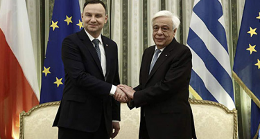 За Павлопулос Македонија фалсификува историја, а Дуда вели вратите на ЕУ треба да бидат отворени