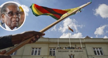 (ВИДЕО) ПО 37 ГОДИНИ ВЛАДЕЕЊЕ: Мугабе поднесе оставка, еве како се слави