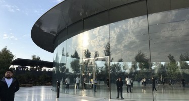 Во новото ултра скапо седиште на Apple вработените се „маваат“ од стакло