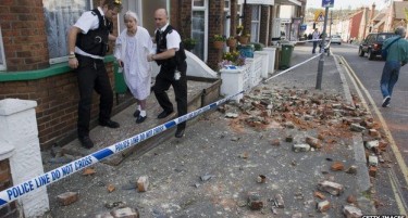 (ВИДЕО) ЕВАКУАЦИЈА ВО ВЕЛС: Посилен земјотрес ја погоди Велика Британија