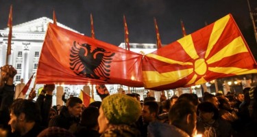 Албанските интелектуалци уште се „мачат“ за новото име на Македонија