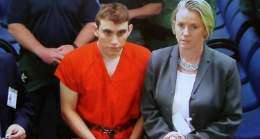 Што се случува со тинејџерот Крус кој направи масакр на Флорида?