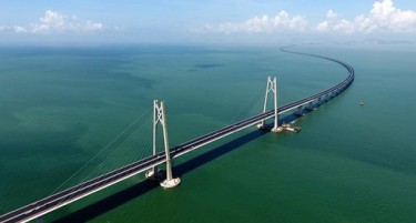 МОЌНАТА КИНА го финишира инженерското чудо: мост долг 55 километри