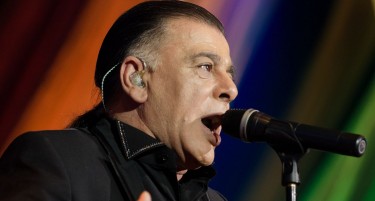 Легендарниот Аки Рахимовски доживеал мозочен удар, сите концерти на „Парни Ваљак“ откажани