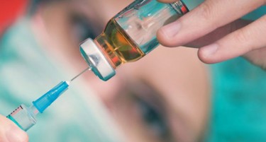 Несогласувања во Владата: Десковска не се согласува за вакцините