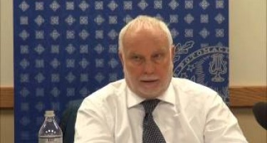 Џејмс Петифер: Време е да прекинат преговорите за „името“ со Атина