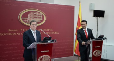 Робертсон во 2001 го уверуваше Георгиевски, каква карма ќе му донесе на Заев?