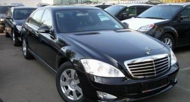 Дали се аргументирани сведочењата за „Тенк“ кога дури и средството за брисачите на ВИП-возилата мора да се провери