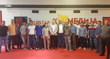 Десетина македонски затвореници гледаа театарска претстава