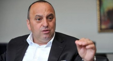 Мијалков му подал рака на Бошковски