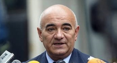 Џанго: Ќе ја држам Комората подалеку од политиката