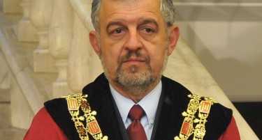 Човекот кој ќе ја менува поновата македонска историја: Процесот ќе биде бавен