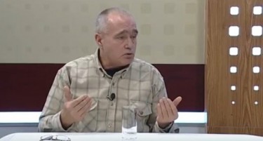 Подржувачите на Мицкоски го спасуваат од неодговореното прашање од Заев