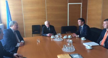 ОД ЊУЈОРК НИШТО НОВО: Преговорите за името на Македонија-сé уште во фаза на „надежност“