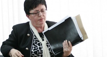 Гешкоска разбрала од медиумите дека е „на дисциплинска“