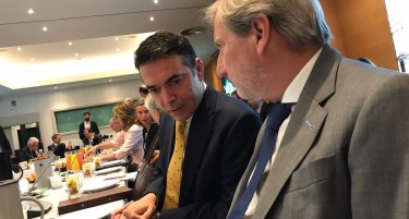 Хан не бодри да издржиме