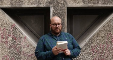 ПЕТАР АНДОНОВСКИ: Државата треба да вложува во јазикот и книжевноста