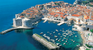 КАКО ПОСРЕДНИК ИЗМАМИ КУМАНОВКА: И ветил плата од 1200 евра, останала со празни раце