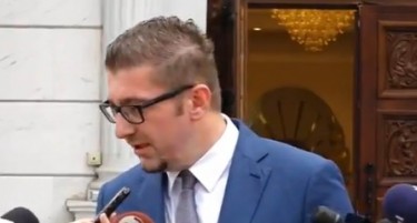 Мицкоски нема да го промени ставот за договорот дека е капитулација за земјата
