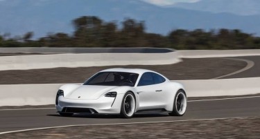Taycan е првиот целосно електричен спортски автомобил на Porsche
