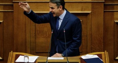 Ципрас „ќе се поти“ два дена пред опозицијата: Грчкиот парламент расправа за недоверба на владата