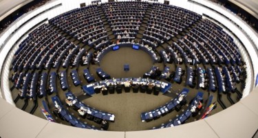 Побарано од Европскиот парламент да го повлече именувањето на македонското малцинство како бугарско