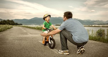 Неколку совети како да бидете сигурни дека вашето дете ќе биде добар возач