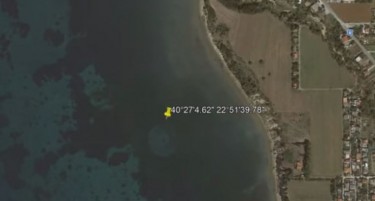 (ВИДЕО) МНОГУ ПРЕТПОСТАВКИ, А ТОЧЕН ОДГОВОР НЕМА: Неидентификуван објект лоциран во морето кај Солун