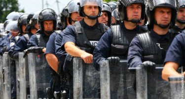 Косовската полиција итно го прекина одморот на своите припадници
