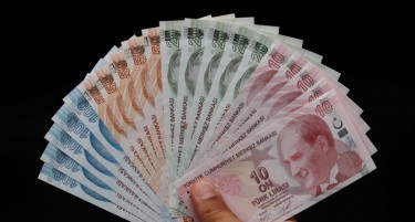 ГОЛЕМ УДАР ОД ЛИРАТА: Поради валутната криза турските милијардери бројат загуби