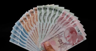 Што се случи со турската лира последните три дена?