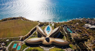 (ВИДЕО) Вака изгледа најлуксузниот хотел во светот, а не е во Дубаи