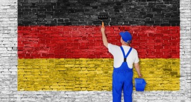 Германците делат работни дозволи - кои се условите?