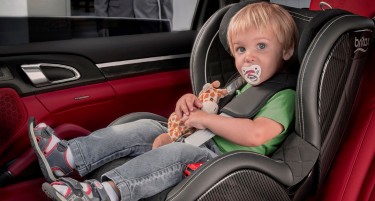 Користете детско седиште за превоз на вашите најмили бидејќи безбедноста на децата нема алтернатива!