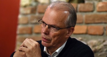 Ванхојте: ЕУ ќе отвори многу можности за вашиот економски развој, за вашата и иднината на вашите деца