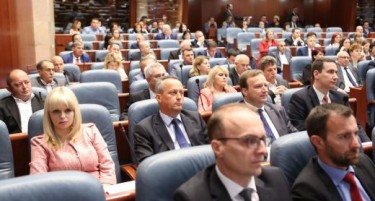 Бујар Османи бара тајно гласање, но дали има волја за убедување на пратениците?