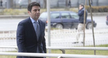 „Бомби“ во судница: Јанакиески барал списоци од директори на затворот и на училишта од Дебар Маало и Буњаковец