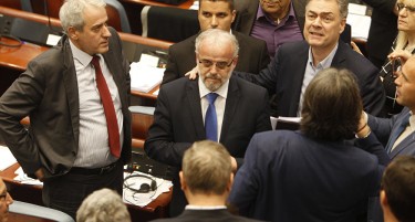 Собраниска седница в понеделник, СДСМ нуди 45-дневна „пржинска“ влада