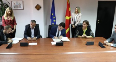 Ќе „светнат“ излозите и рекламите во Старата скопска чаршија