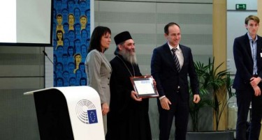 Игуменот на Бигорскиот манастир кој ја аминуваше спогодбата со Софија прв Македонец со наградата „Граѓанин на Европа“