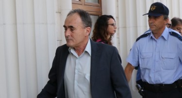 Арнаудов излезе од куќен притвор и даде коментар дали ќе гласа „За“ уставни измени