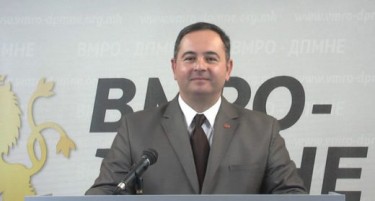 Пратеникот Сашо Василевски од куќен притвор по долга пауза се појави во Собрание