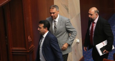 Заев се заблагодари и на вмровците: Со вакви одлуки луѓето стануваат херои