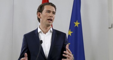 Курц им честитал на Анѓушев и Бектеши