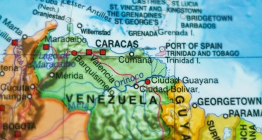 Во потрага по храна и живот: Егзодусот од Венецуела ја чини Колумбија 1 милијарда долари