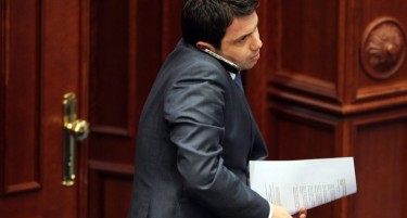 Јанакиески на сопартиец не му дава да се истушира за избори