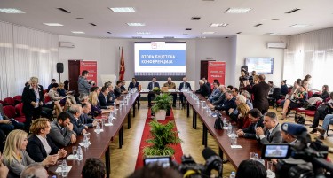 Заев со Анѓушев и Тевдовски во Стопанската комора за буџетот за 2019: Ова ќе биде година на економијата и на социјалната правда