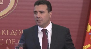 Заев: Груевски рече дека е спремен да се жртвува со затвор за другите, а сега ги остави на цедило