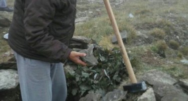 Заев и Борисов ќе ја обноват спомен-плочата која ја искрши Миленко Неделковски